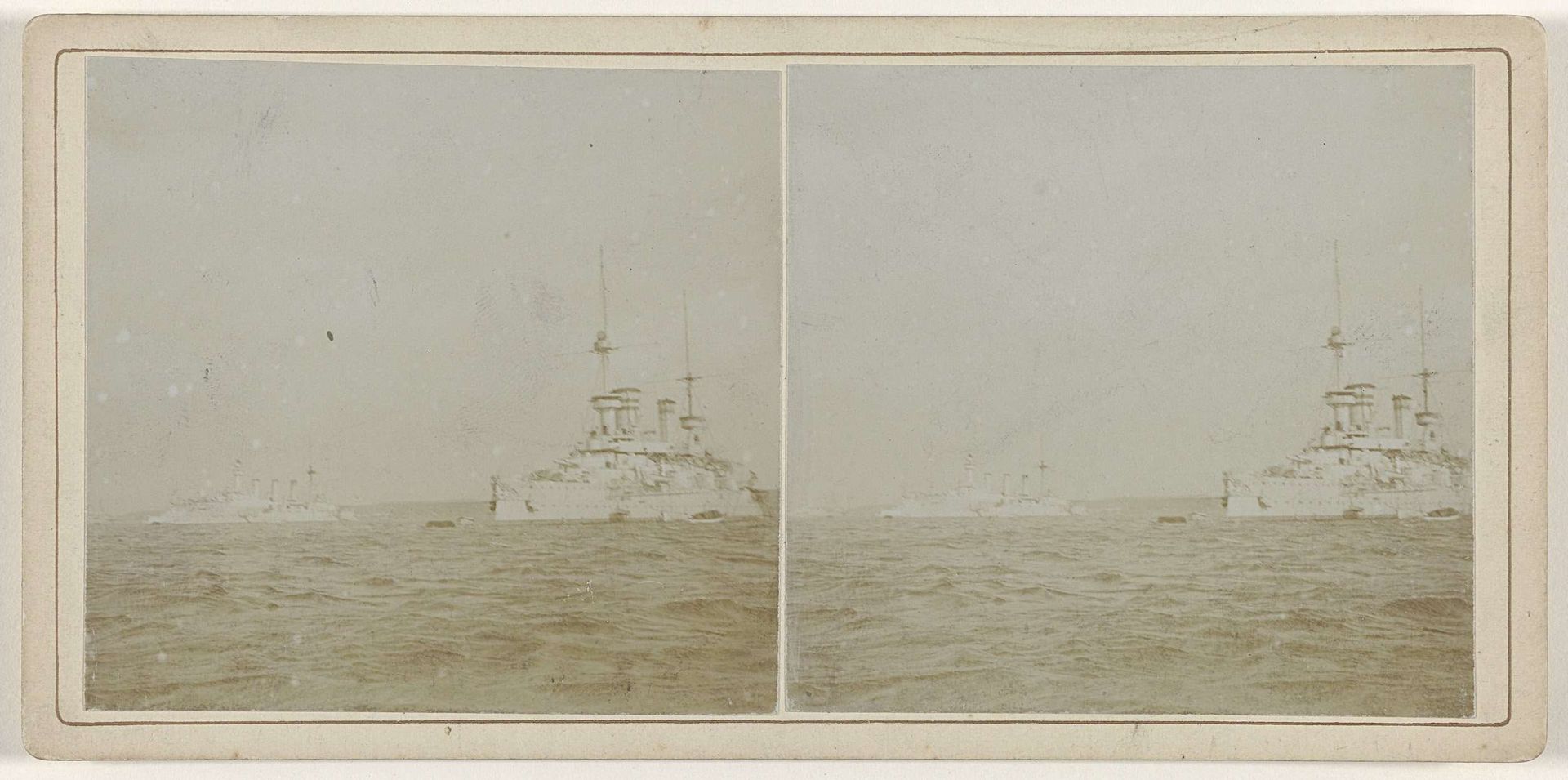 Duitse marineschepen voor de haven van Kiel by Geldolph Adriaan Kessler