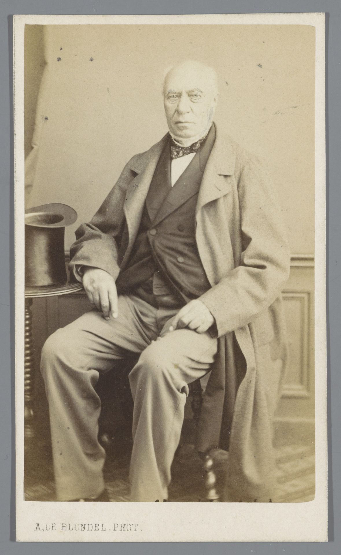 Portret van een onbekende oude man by Alphonse Le Blondel