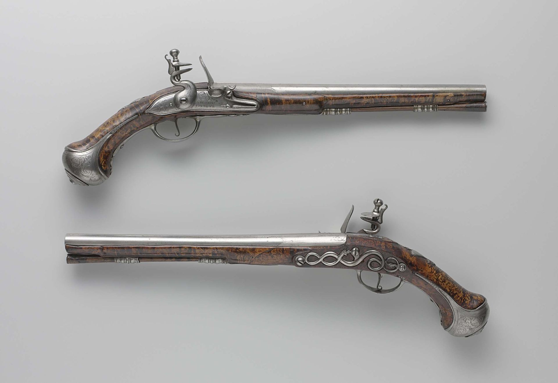 Vuursteenpistool by G. de Trois Fontaines