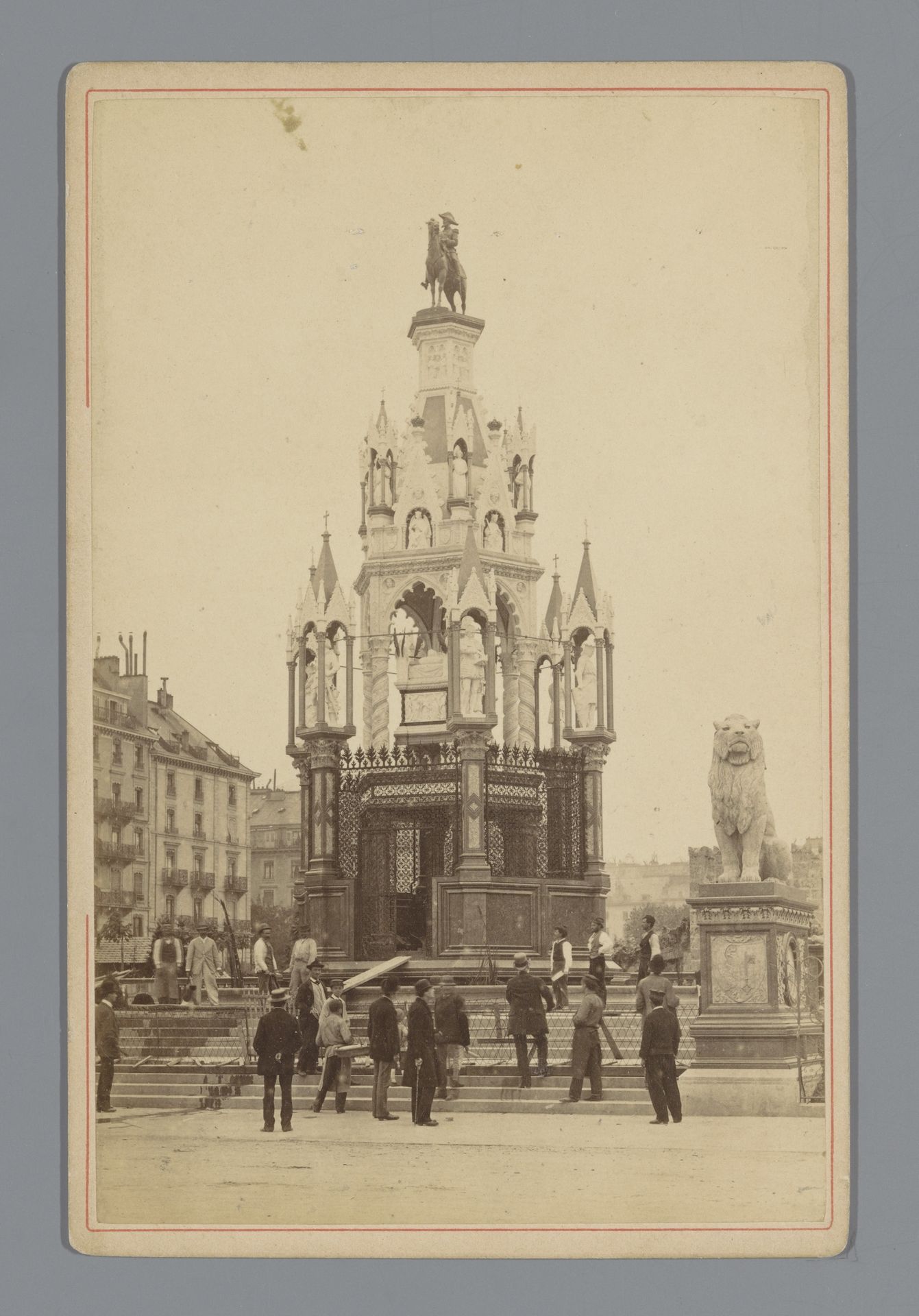 Aanzicht van het Brunswick mausoleum in Genève by Garcin