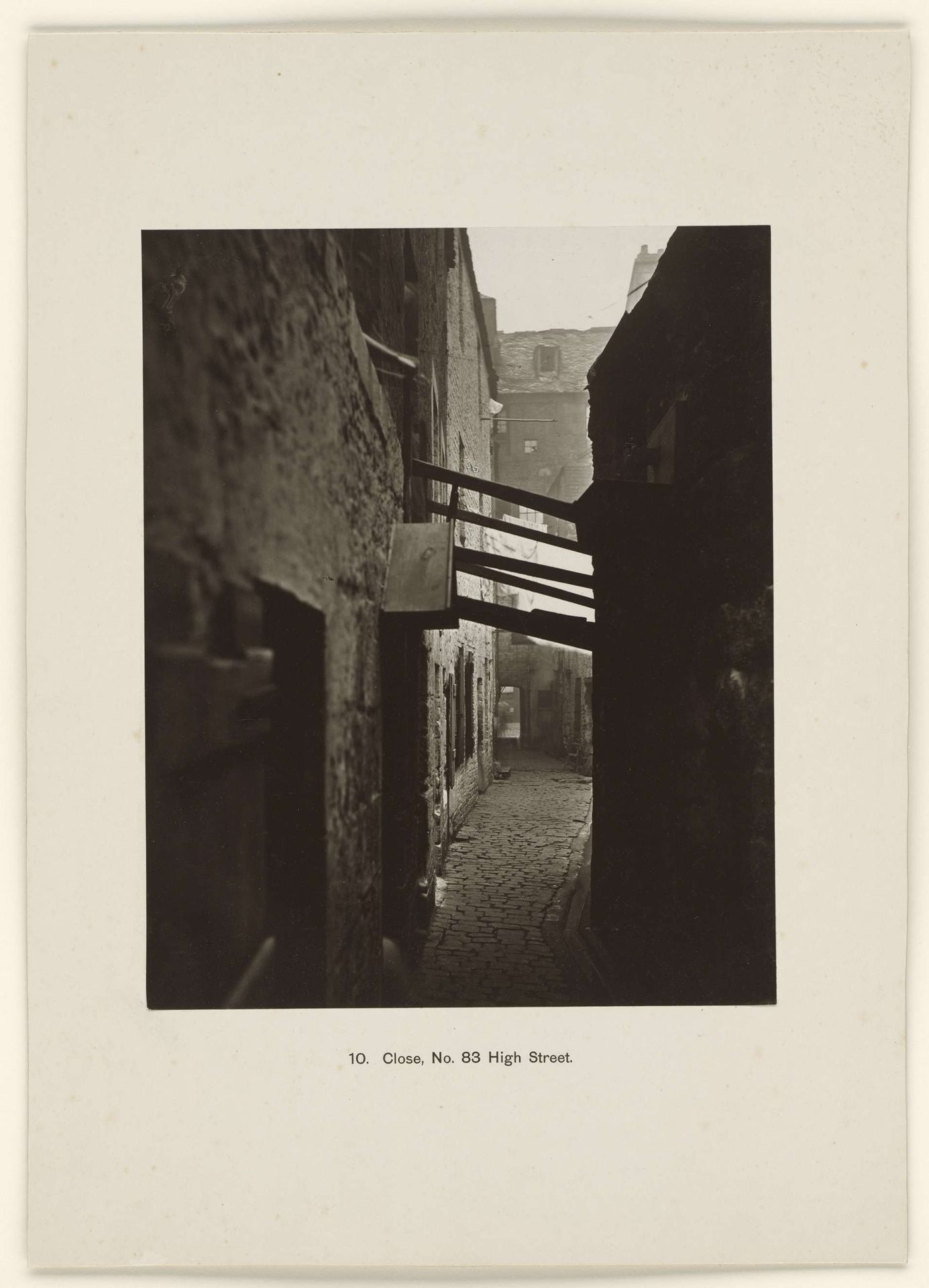The Slums of Glasgow by Thomas Annan