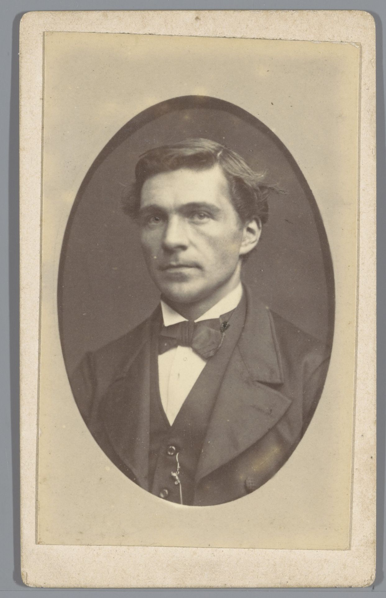 Portret van een onbekende man by Willem Gerhardus Kuijer