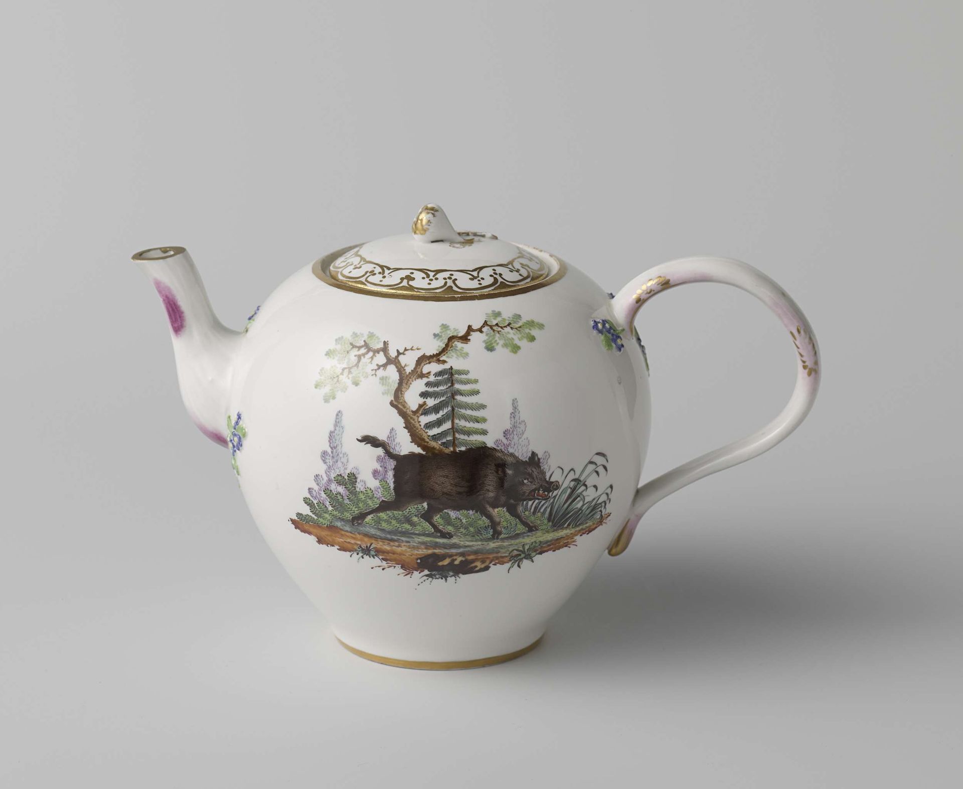 Teapot by Porseleinfabriek Den Haag