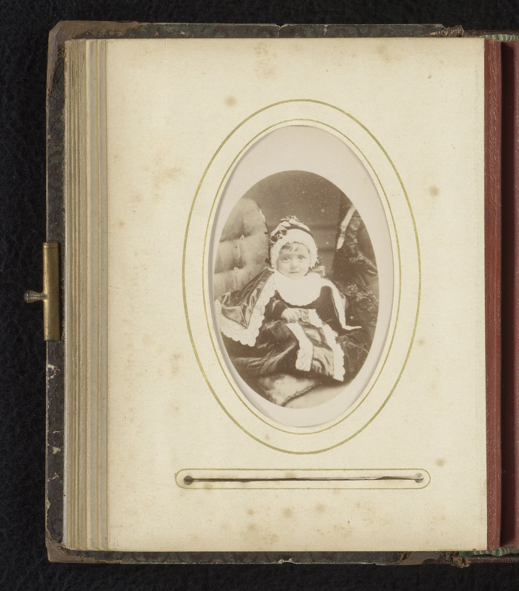 Portret van een peuter by William Flower Maltby