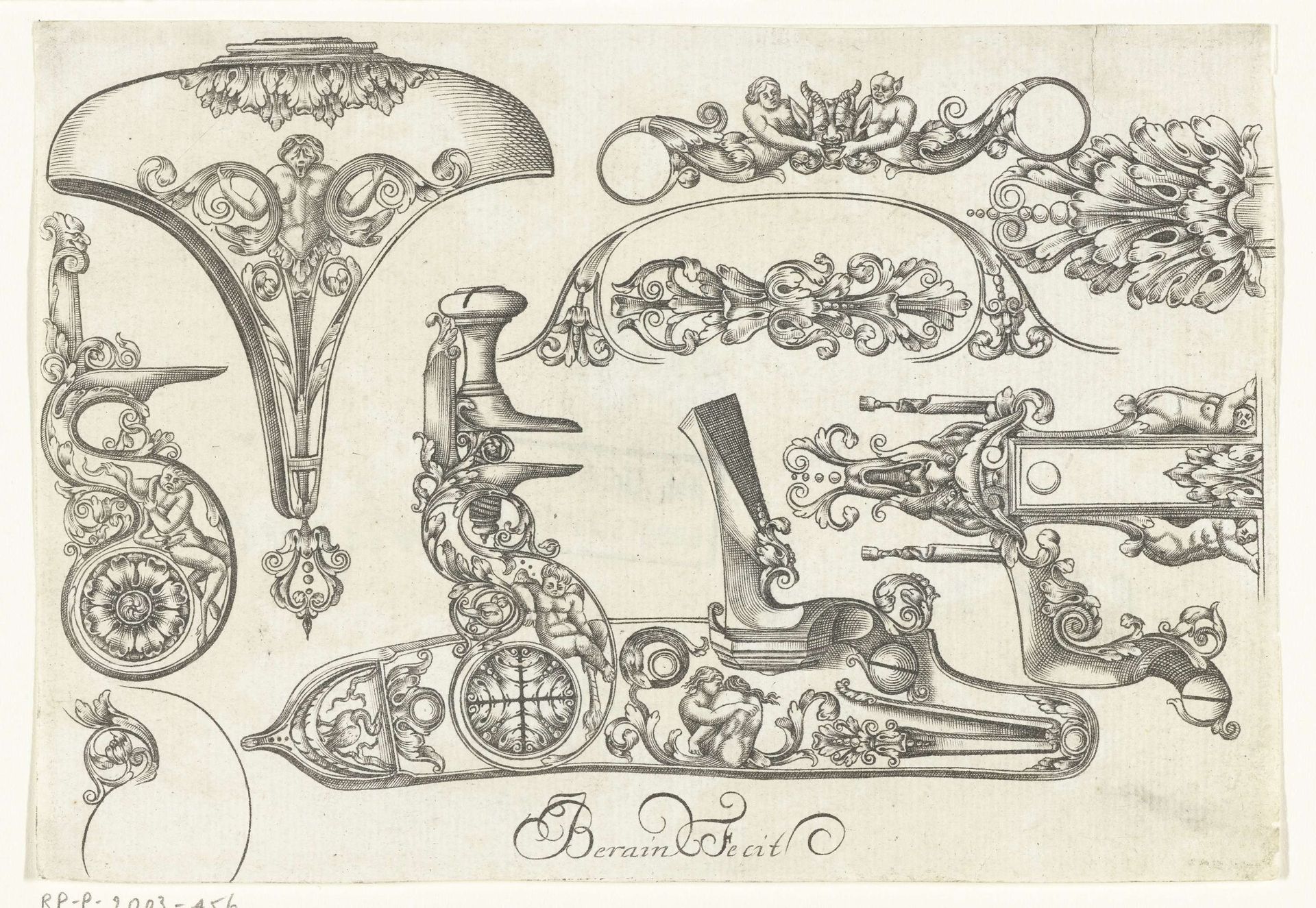 Ontwerpen voor onderdelen van musket of haakbus by Jean Berain