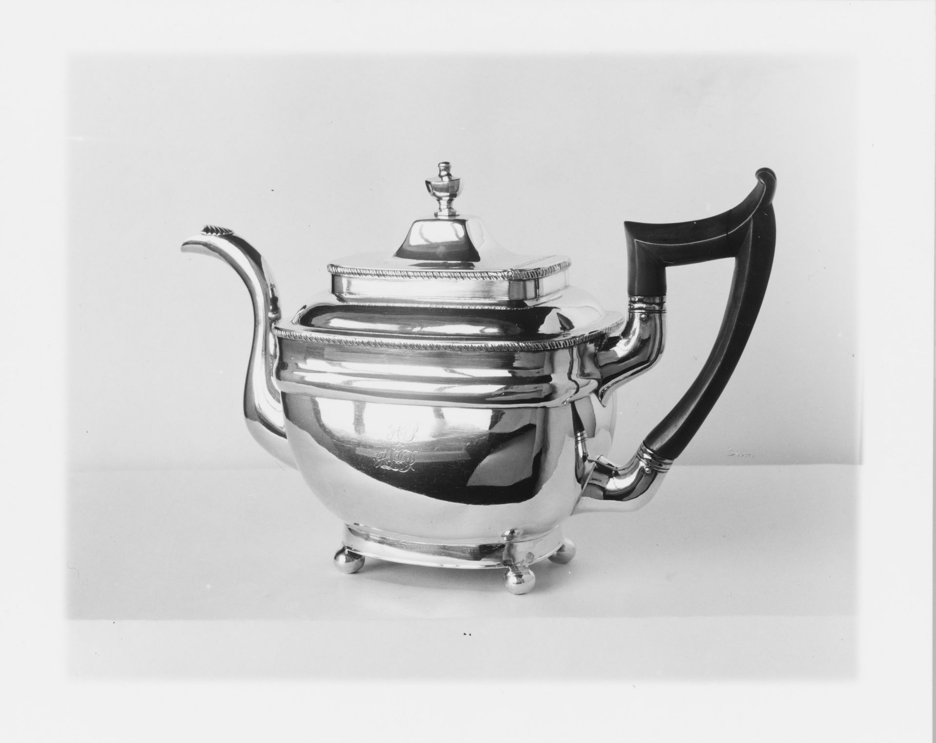 Teapot by Alfred Welles