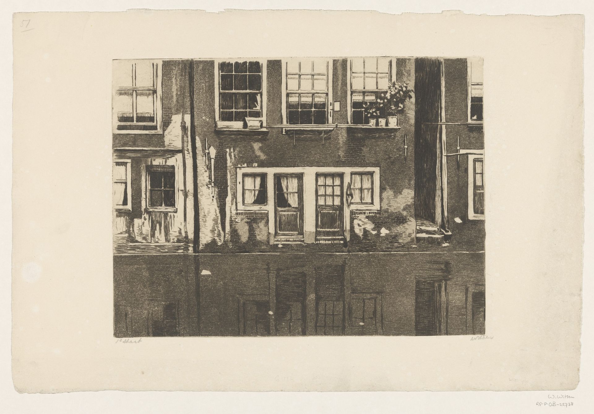 Huizen aan de Oudezijds Achterburgwal in Amsterdam by Willem Witsen