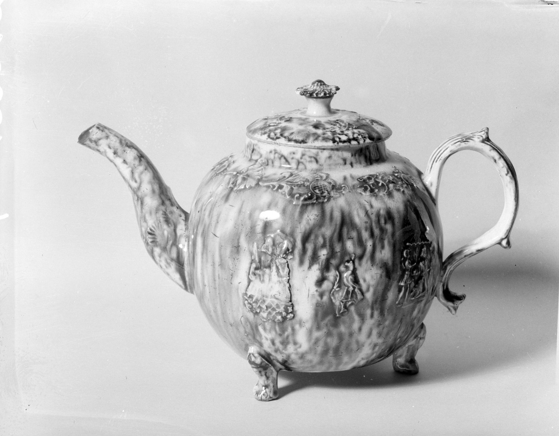 Teapot by Wedgwood-Whieldon partnership