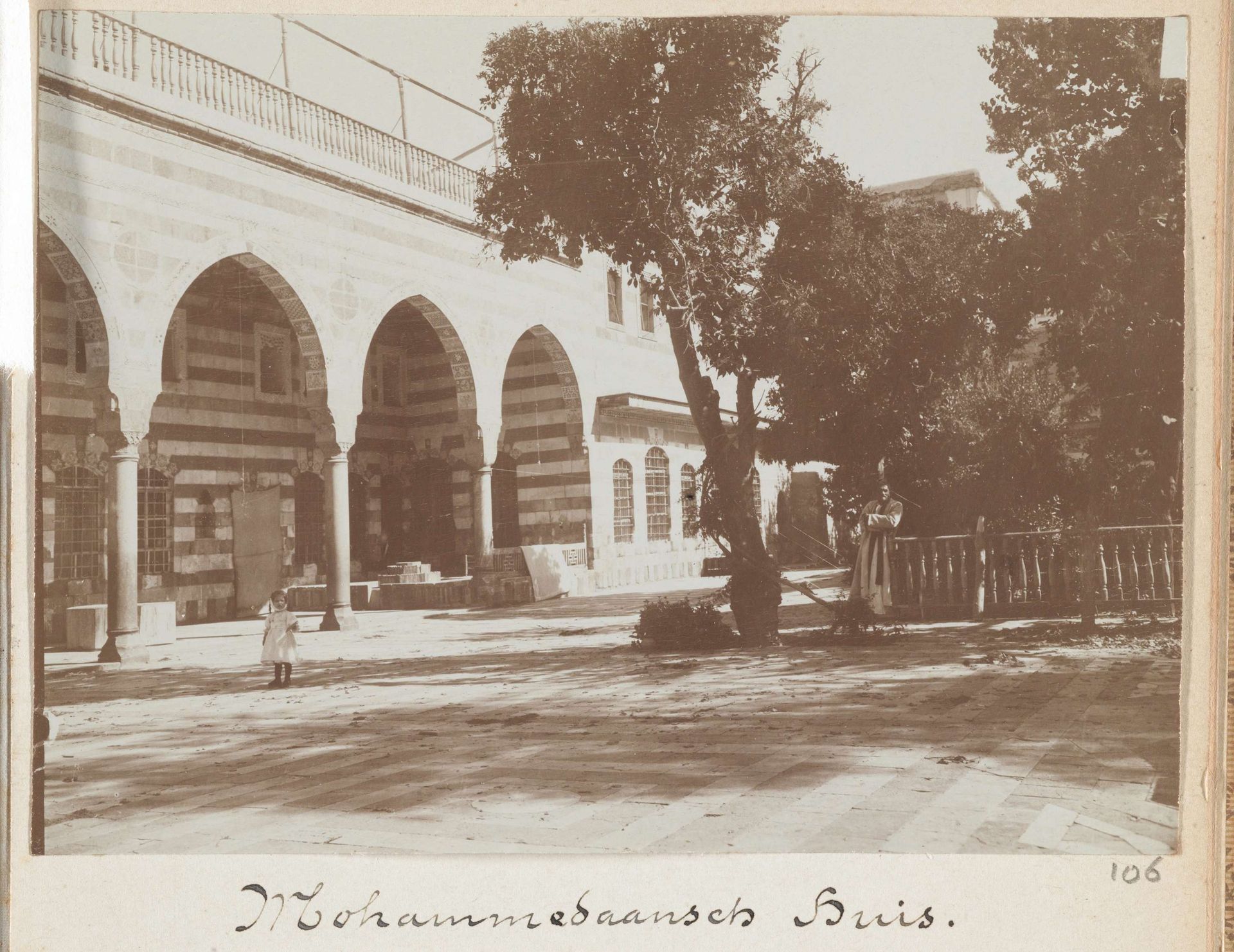 Islamitische woning in Damascus by Johannes Lodewijk Heldring