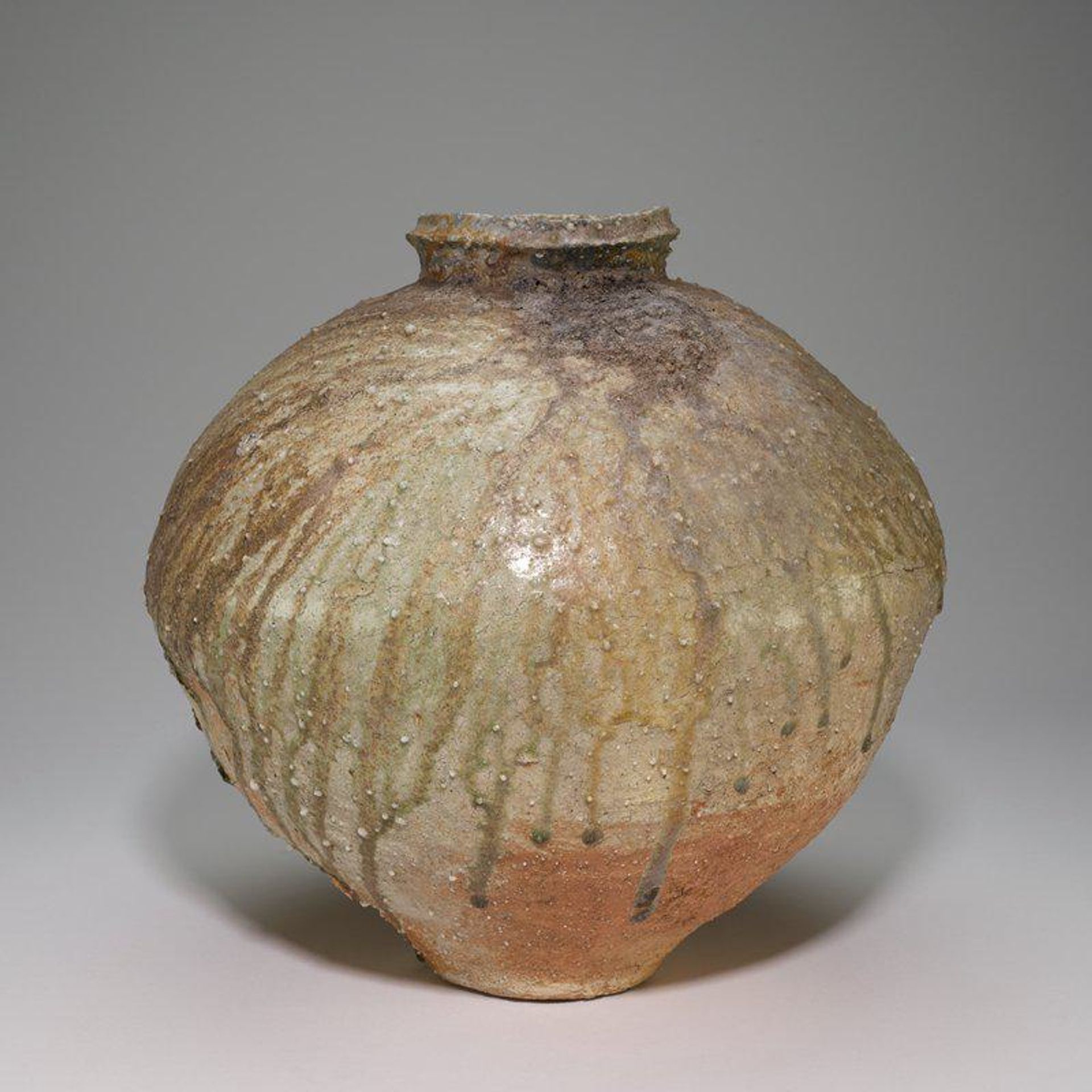 Jar by Tsujimura Shirō