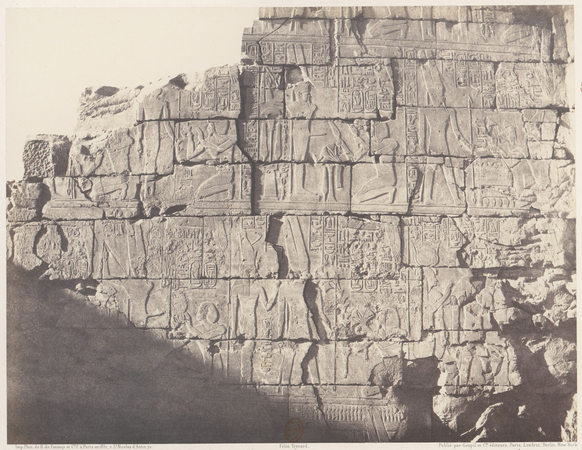Karnak (Thèbes), Palais - Salle Hypostyle - Décoration de la Paroi Intérieure au Point M by Félix Teynard
