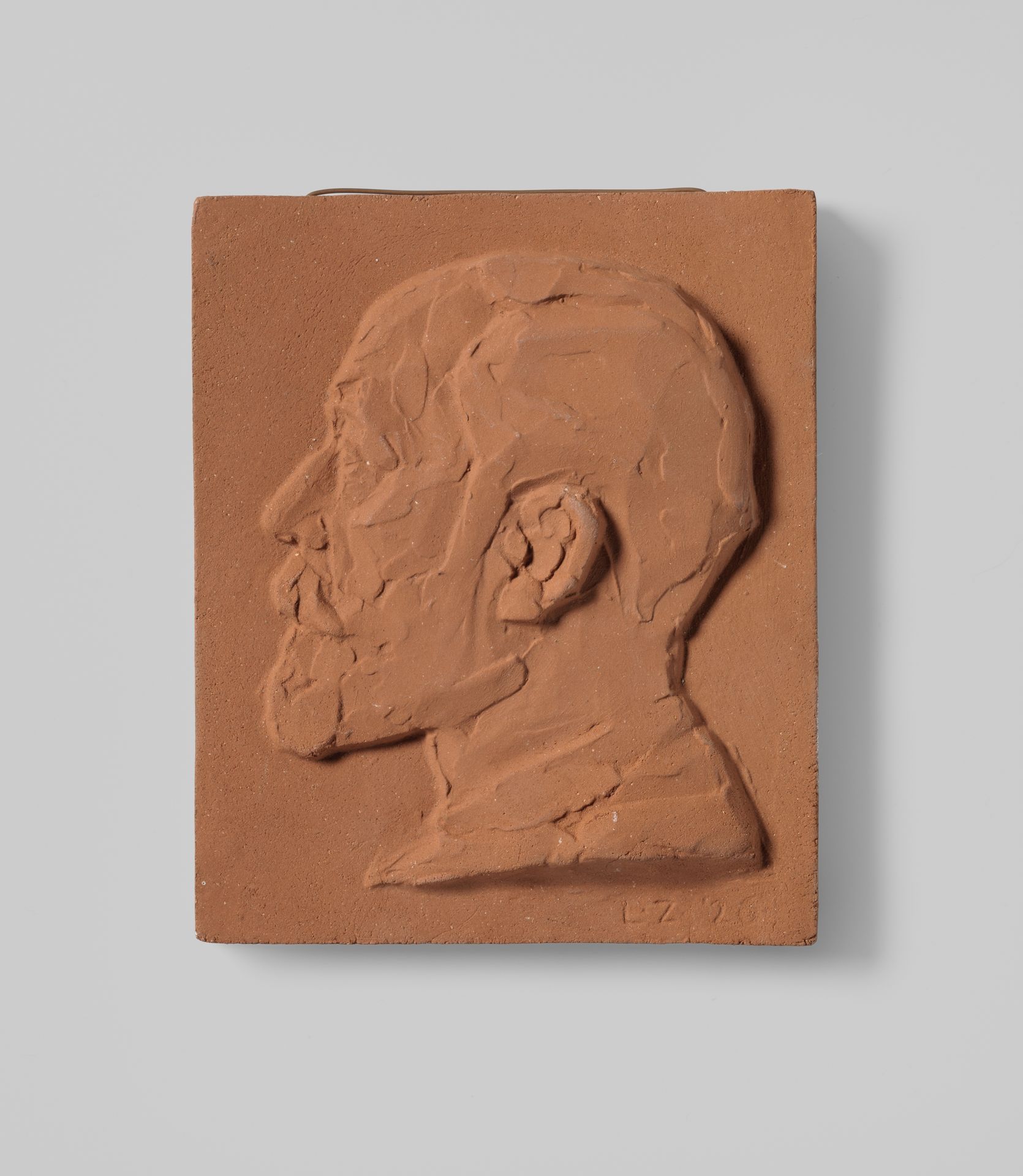 Reliëf met portret van H.P. Berlage by De Porceleijne Fles