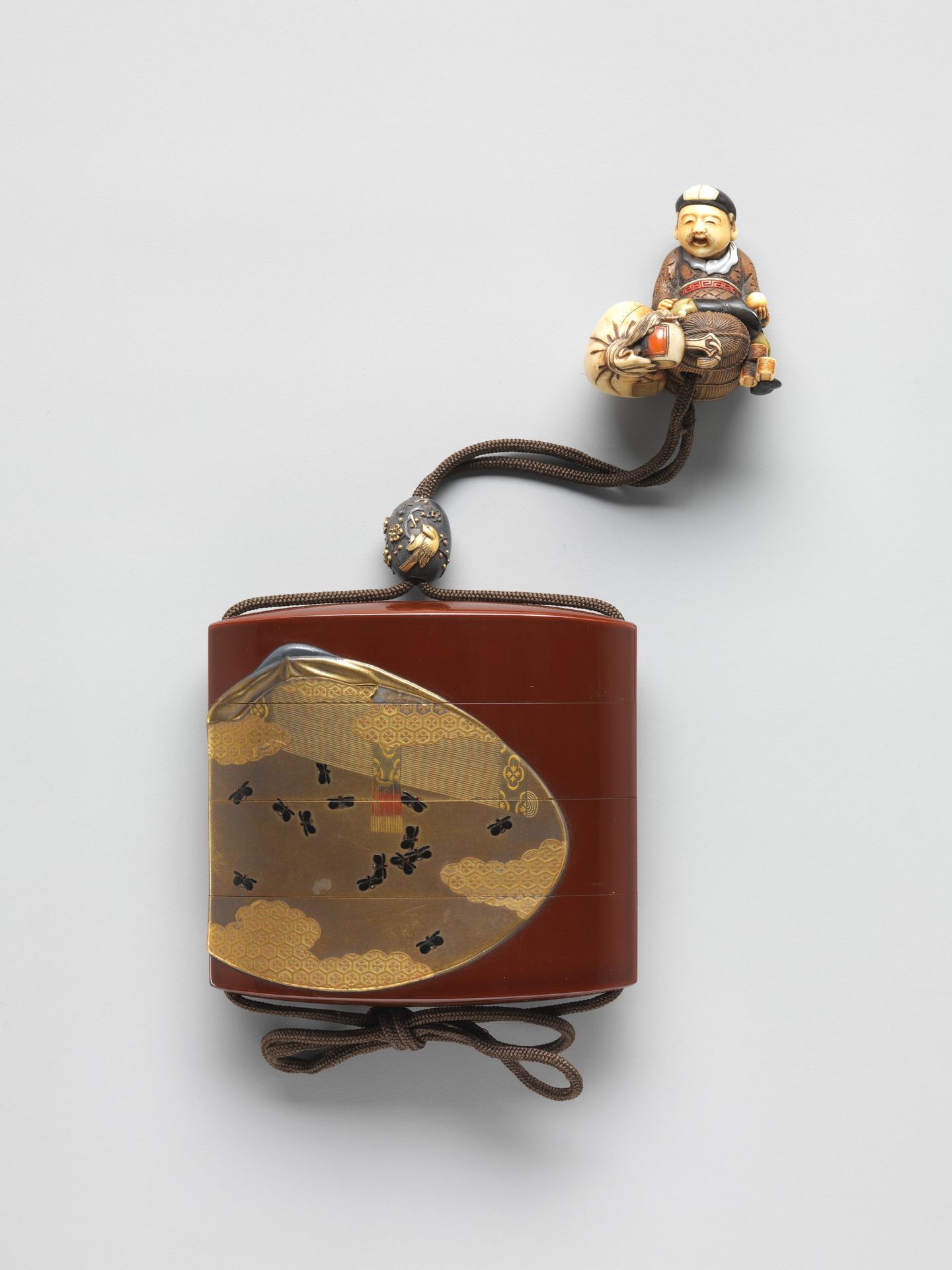 Case (Inrō) with Design of Clamshells and Fireflies by Koma Yasutada
