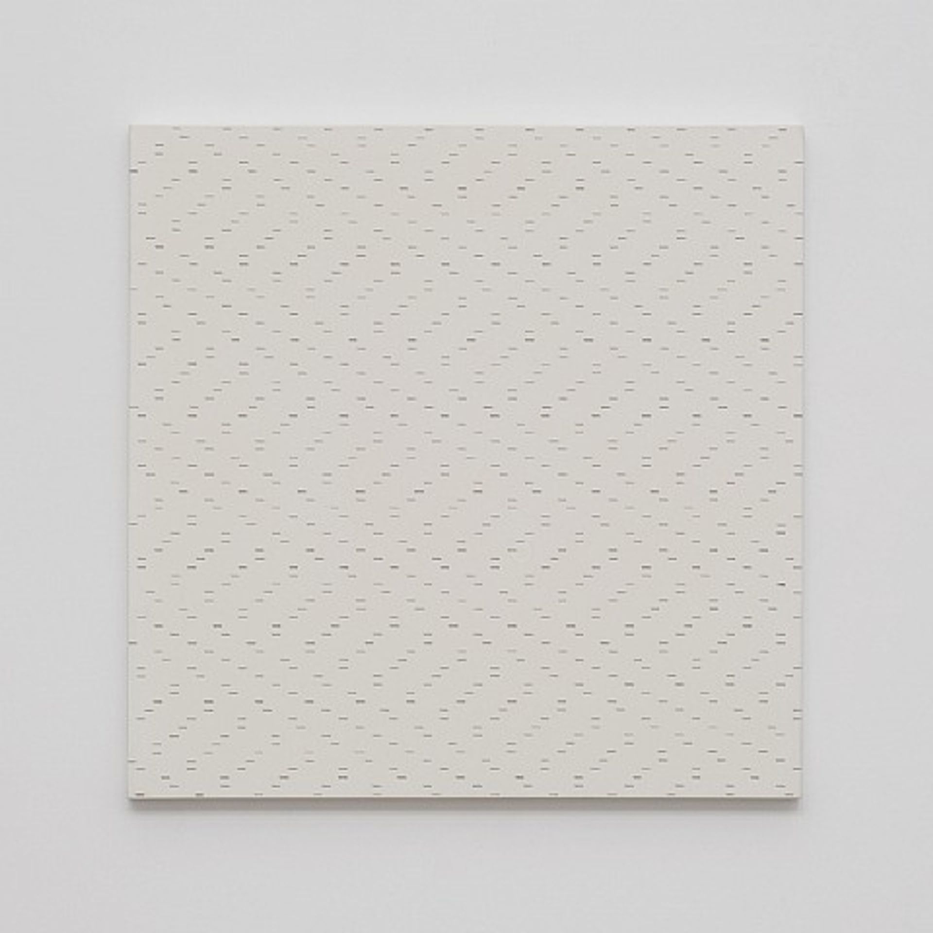 Tous les 5 cm, tous les 6 cm, No. 74075 by Francois Morellet