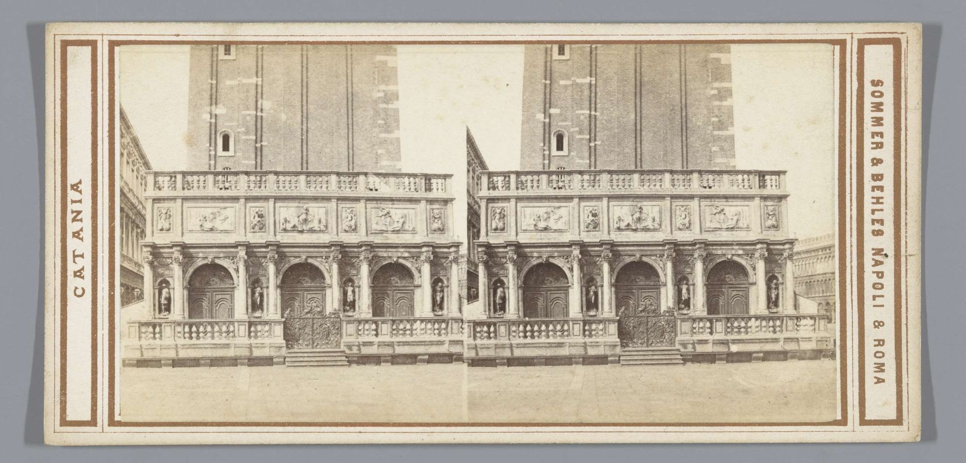 Gezicht op de Loggetta del Sansovino in Venetië by Sommer & Behles
