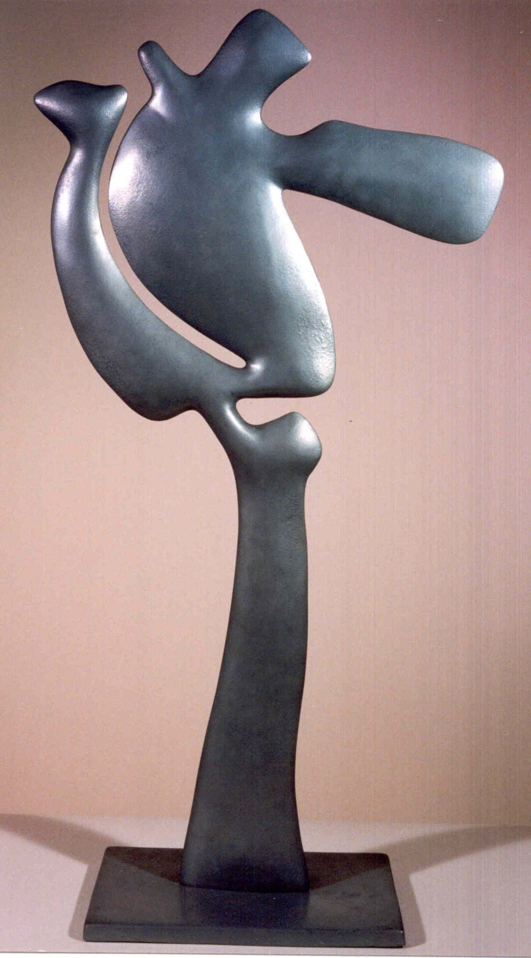 Le Bourgeon by Etienne Hajdu