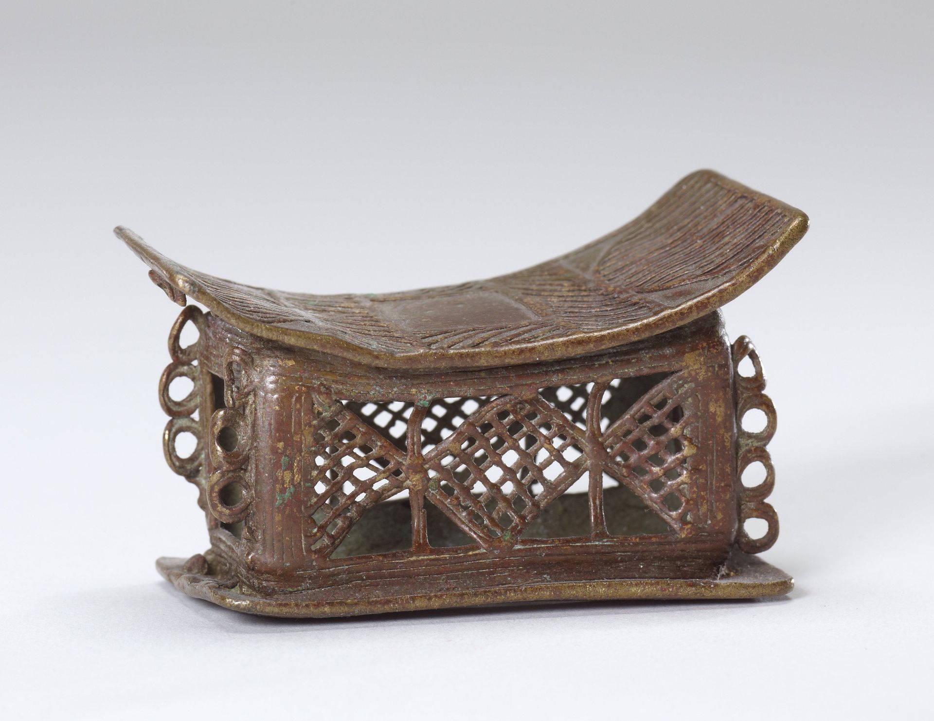 Goldweight [Stool] by Akan
