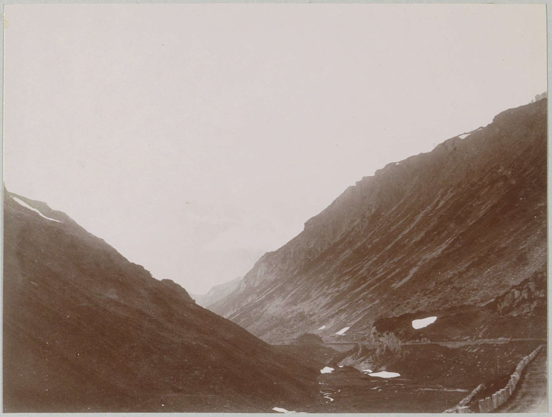 Gezicht op de flanken van de Arlberg by Delizy