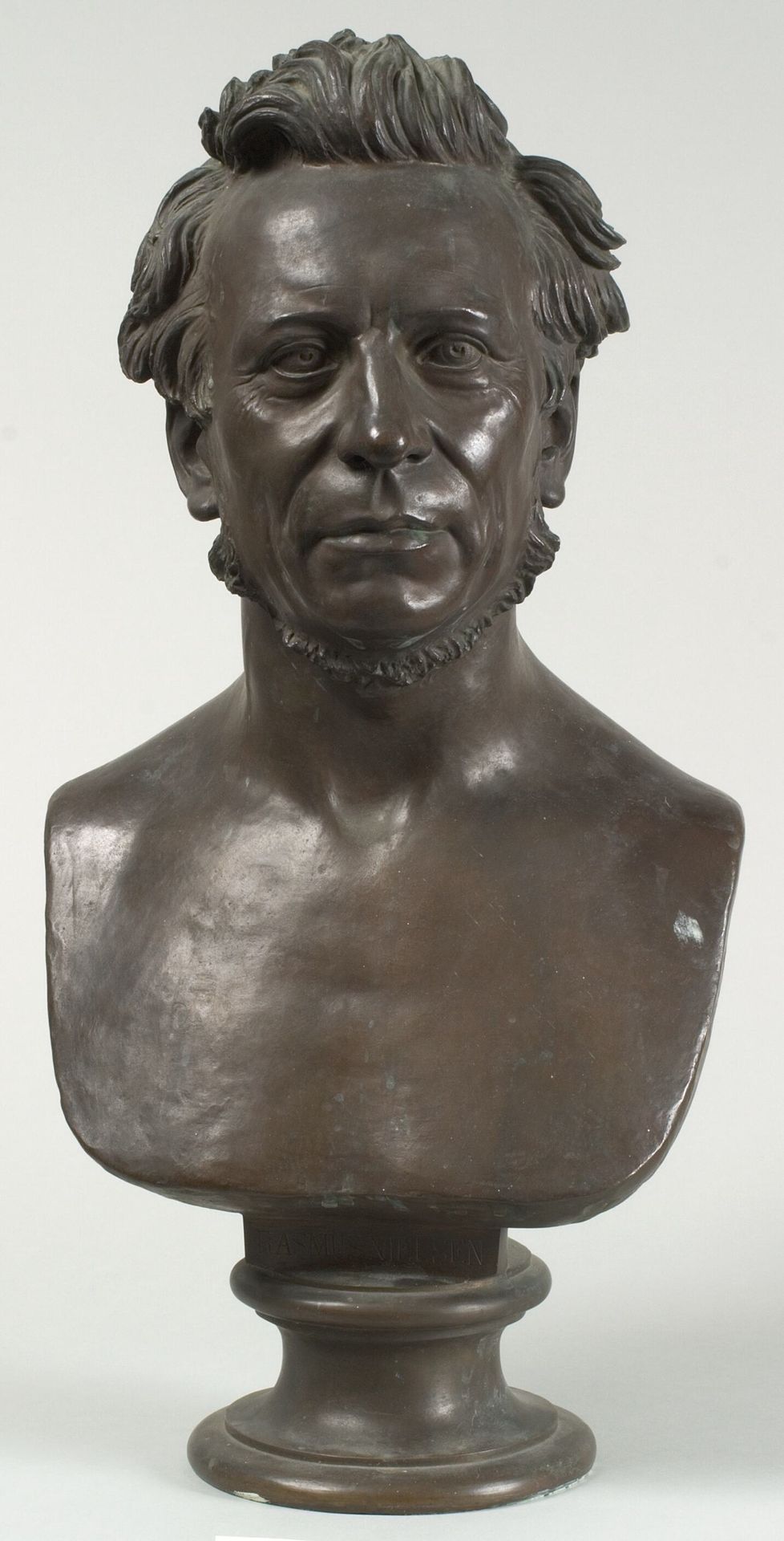 Filosoffen, professor Rasmus Nielsen by H.W. Bissen