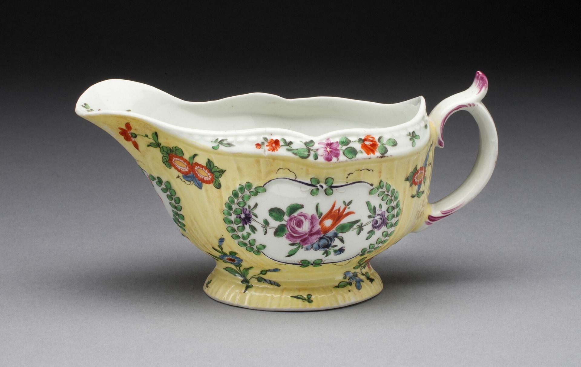 Sauceboat by Worcester Royal Porcelain Company