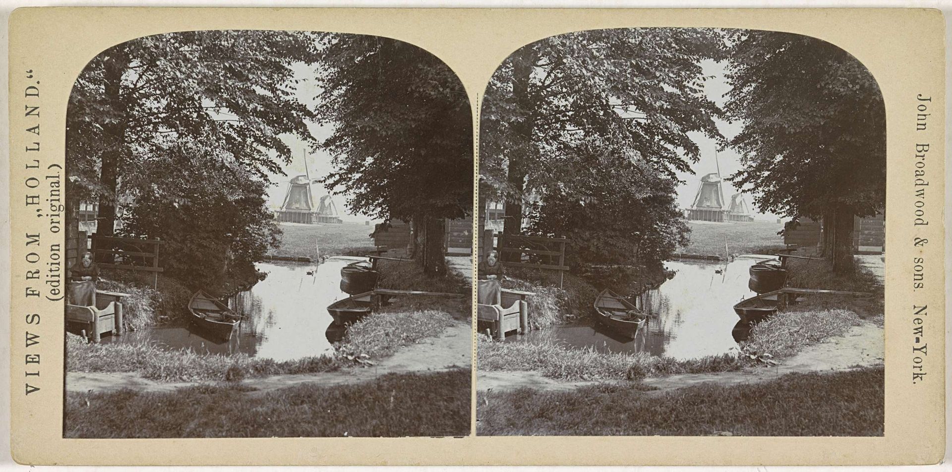 Gezicht op twee molens en rivier by John Broadwood & Sons