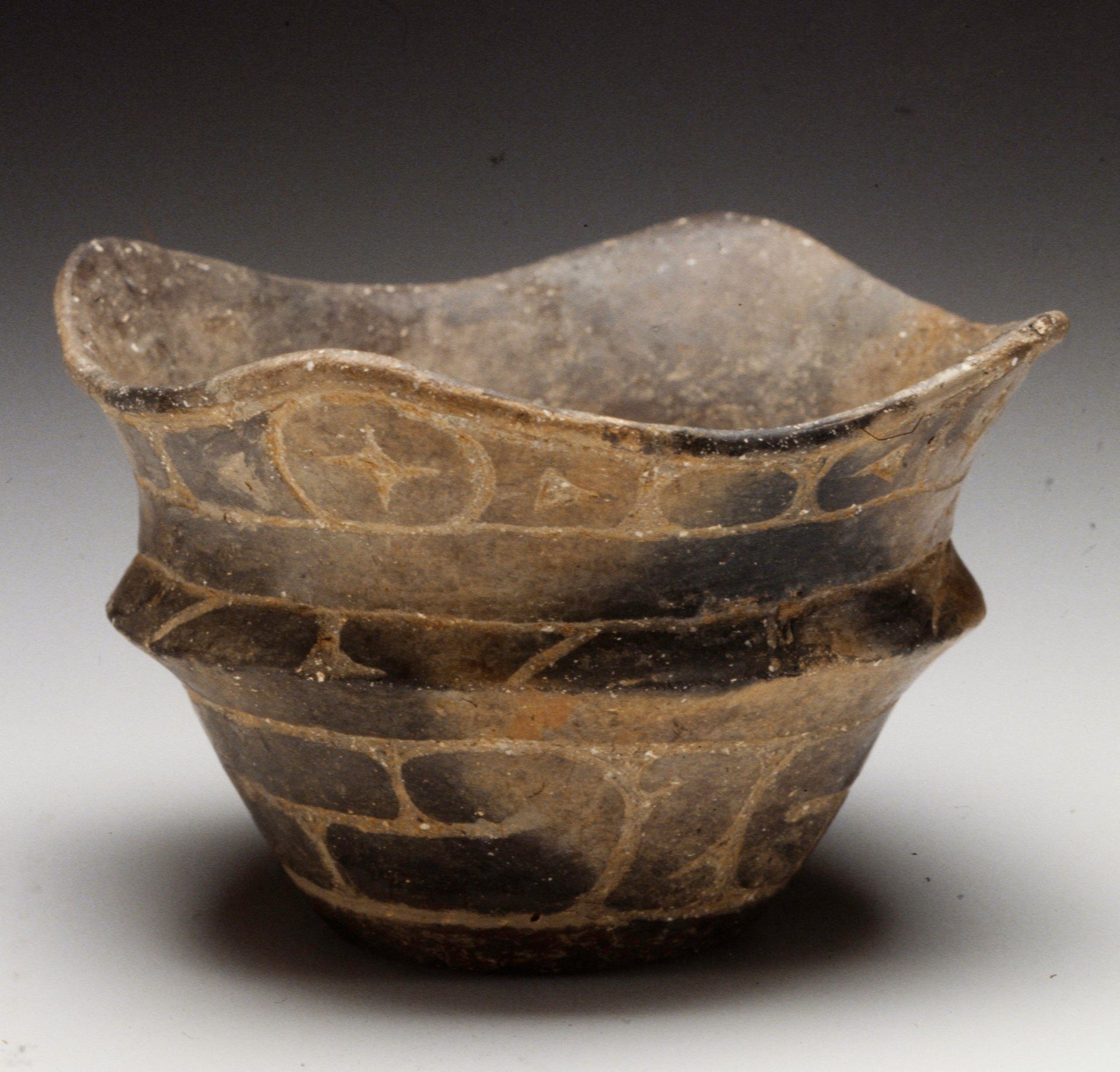 Bowl by Mississippian