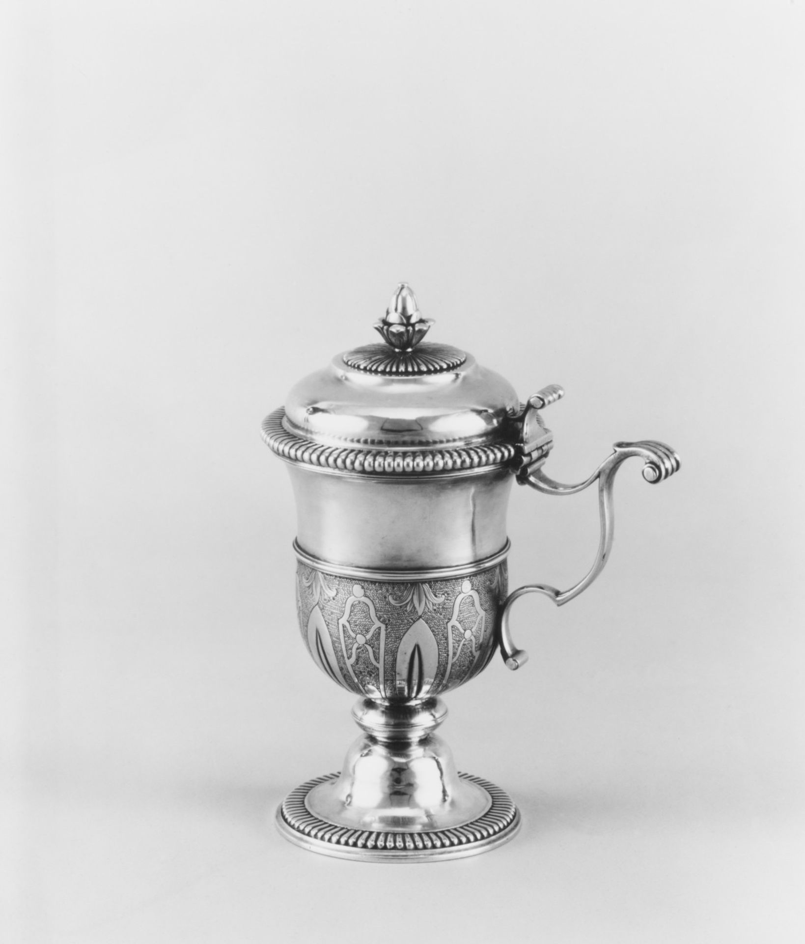 Mustard pot by Pierre-Louis Du Floo