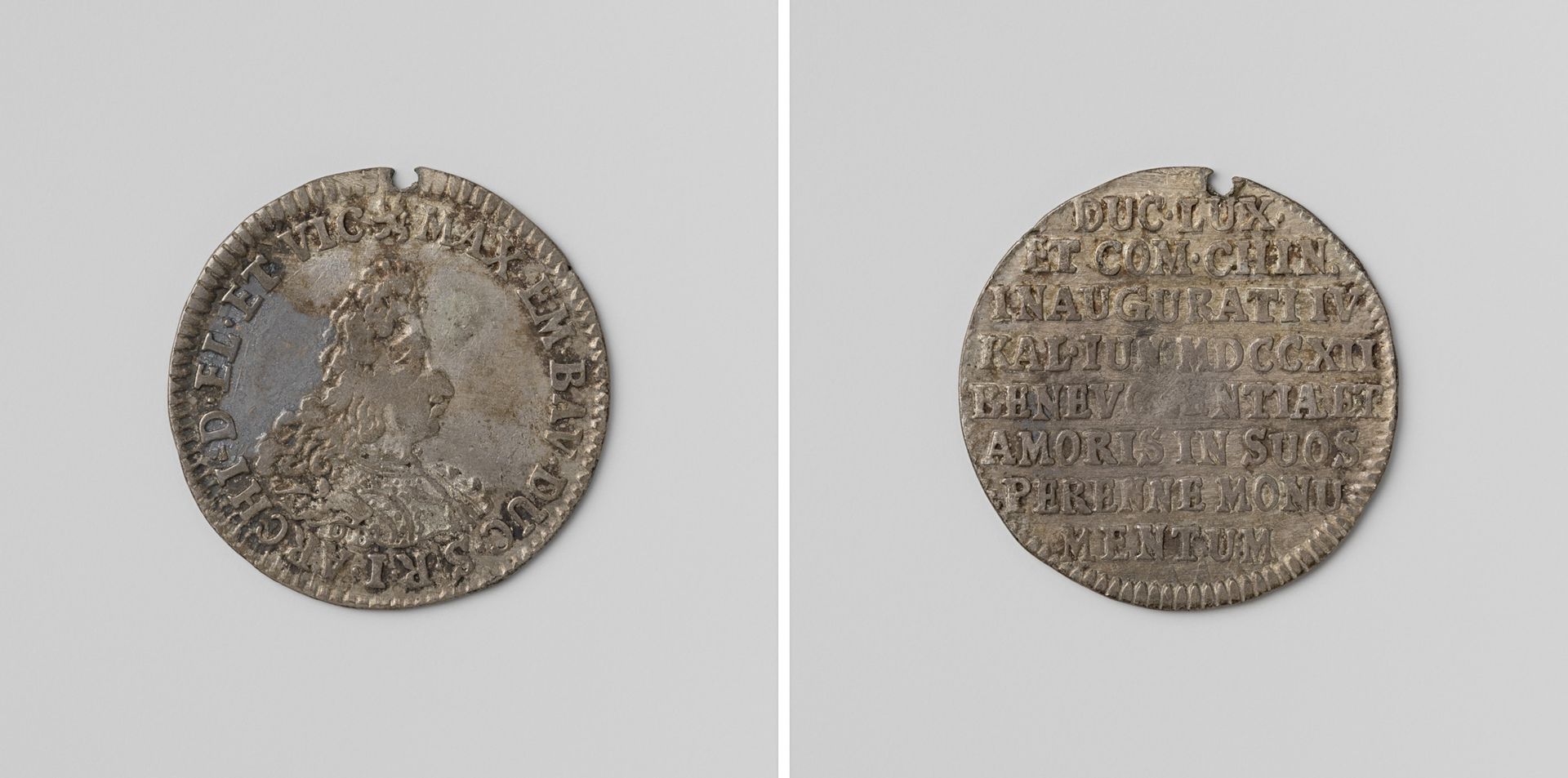 Maximiliaan II Emanuel, keurvorst van Beieren, ingehuldigd als hertog van Luxemburg en graaf van Chiny by G. Backer