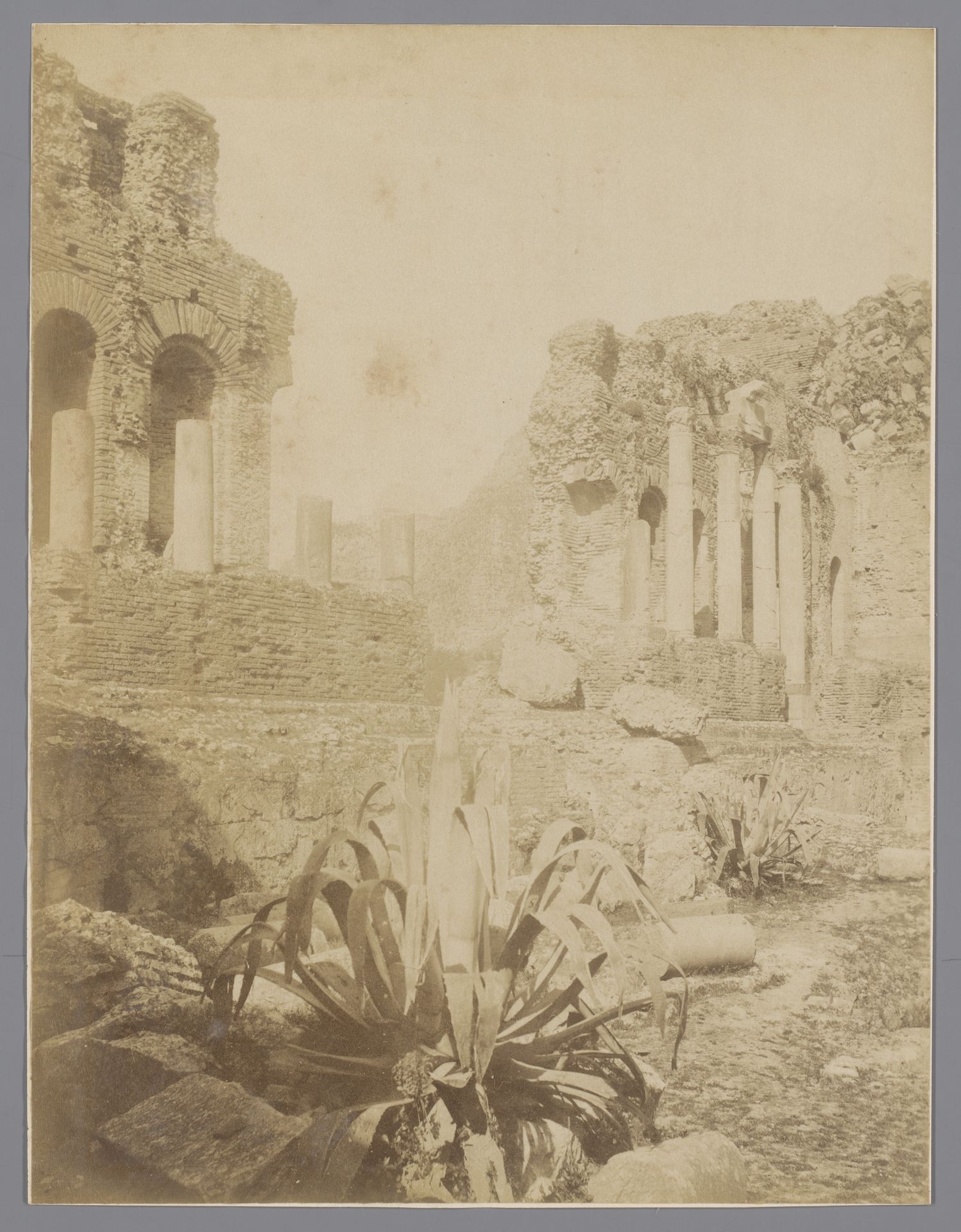 Restanten van de thermen van Taormina, Italië by Ledru Mauro