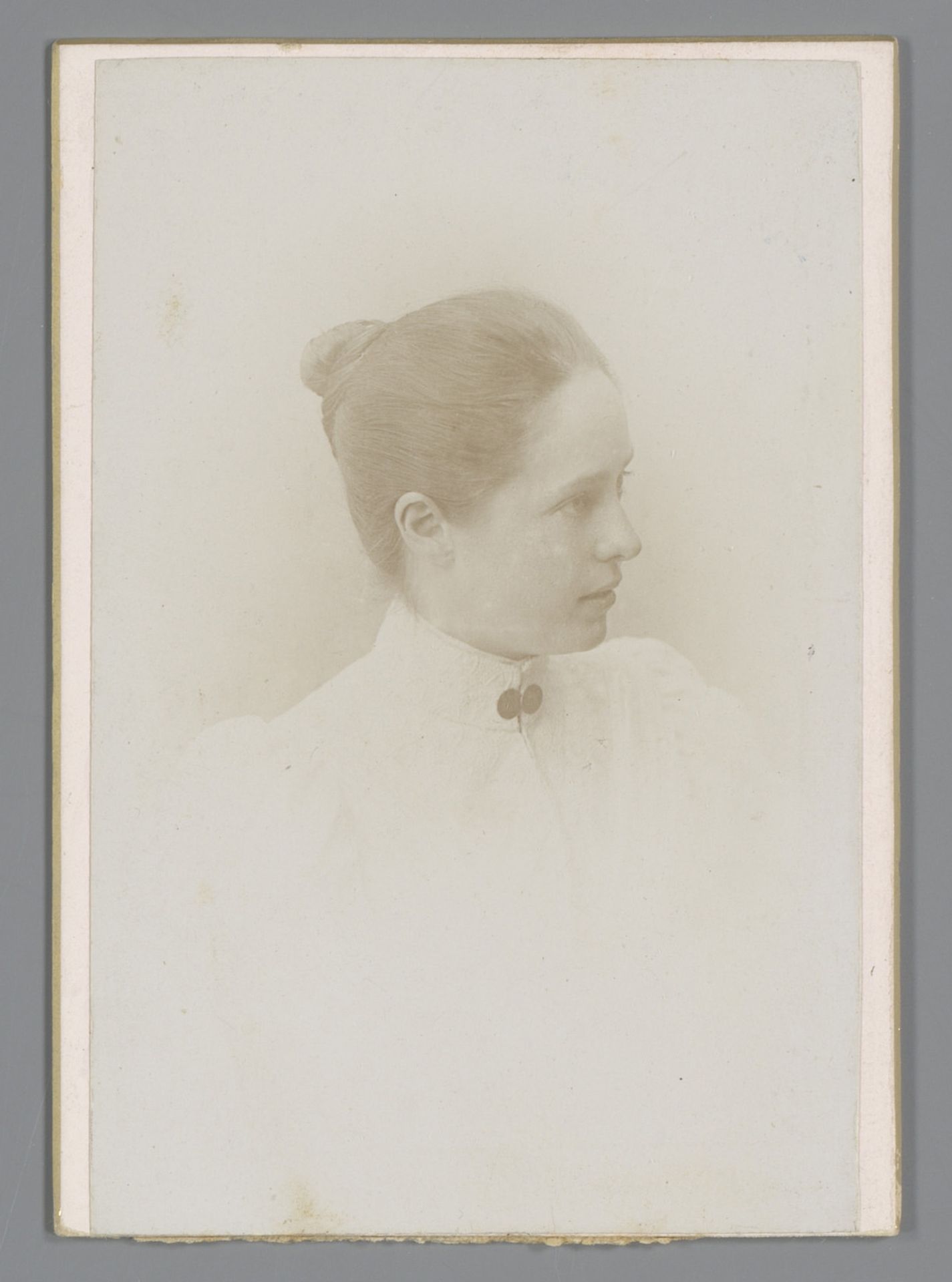 Portret van Anna Gesiena Jonker by Gerardus George Johannes Mathijs Frohn