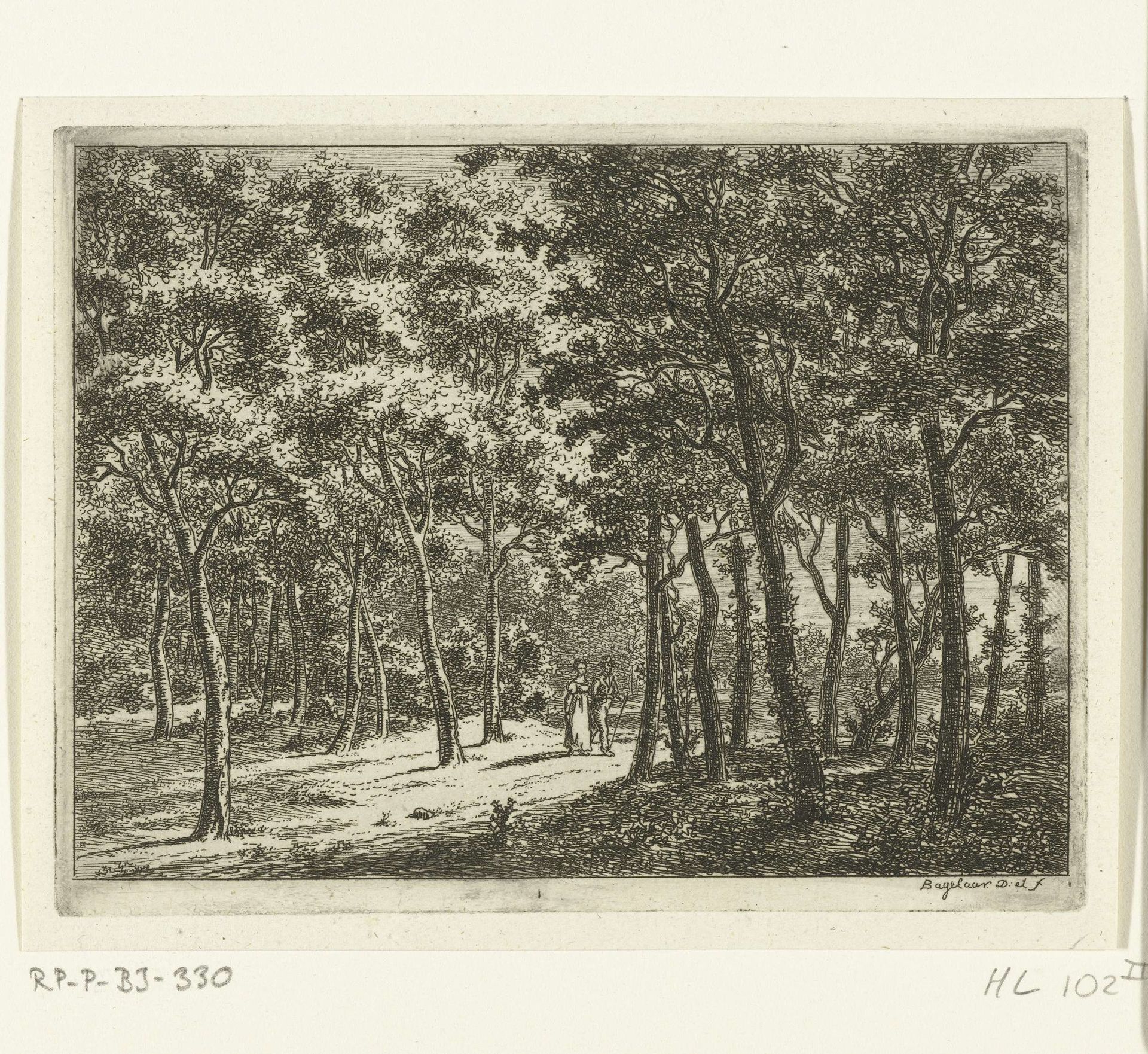Wandelend stel in het bos by Ernst Willem Jan Bagelaar