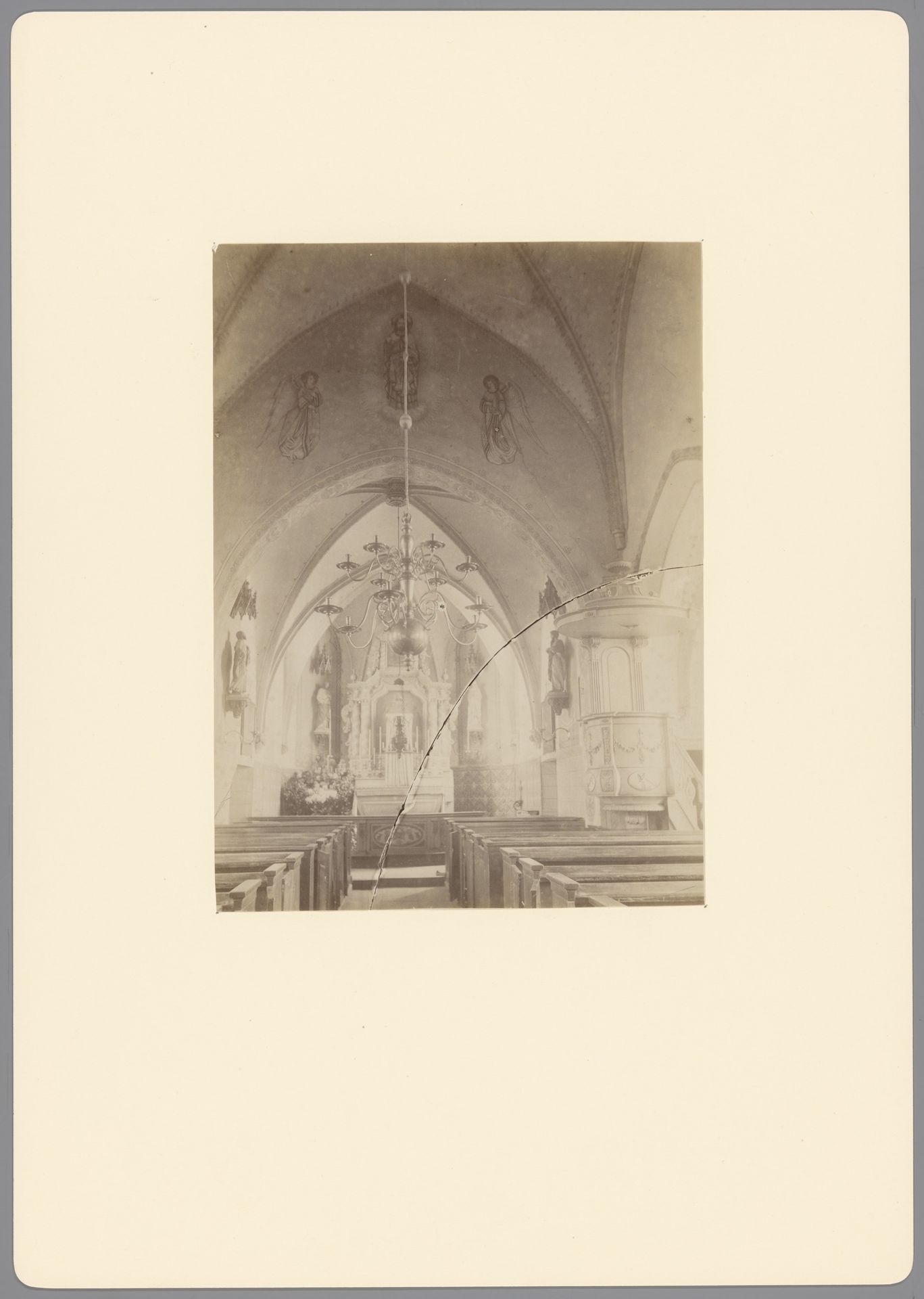 Interieur van de Remigiuskerk te Duiven by anoniem (Monumentenzorg)