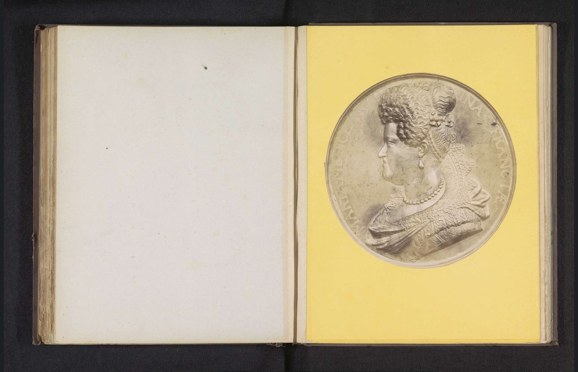 Munt met een portret van Maria de' Medici by Anonymous