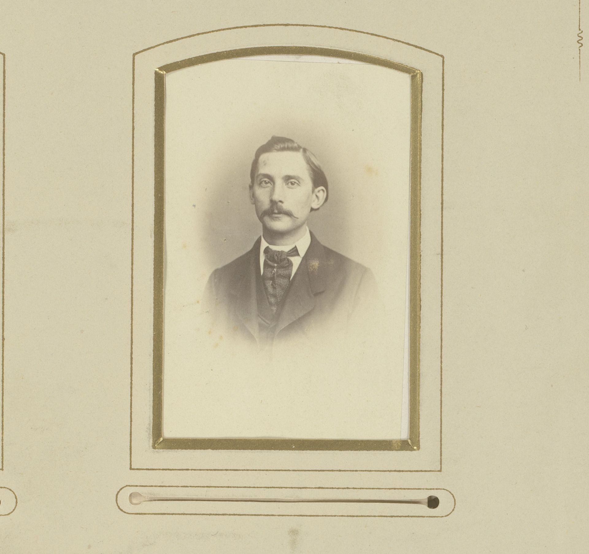 Portret van een man met snor by W. Severin