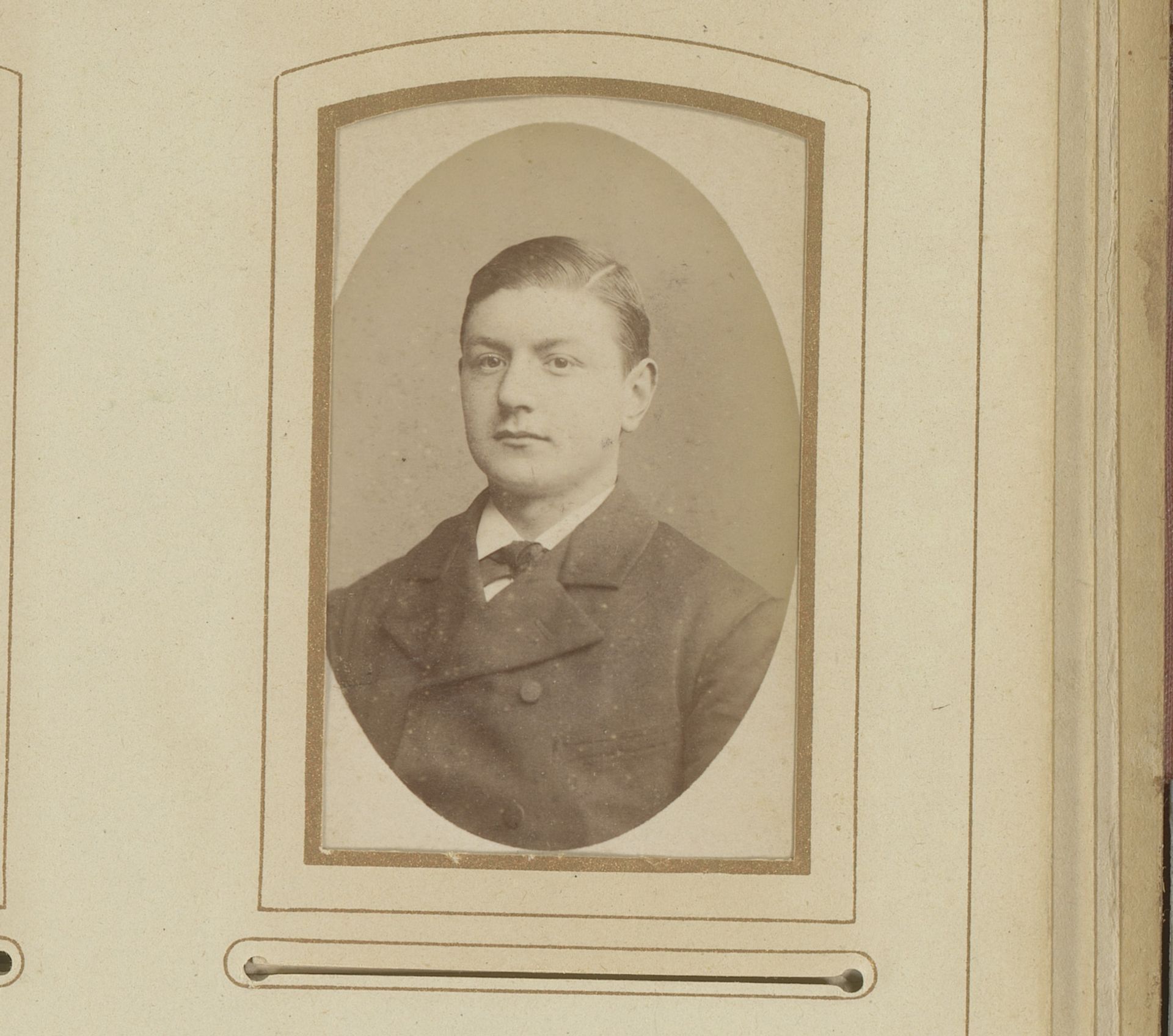 Portret van een jongeman by Jan Goedeljee