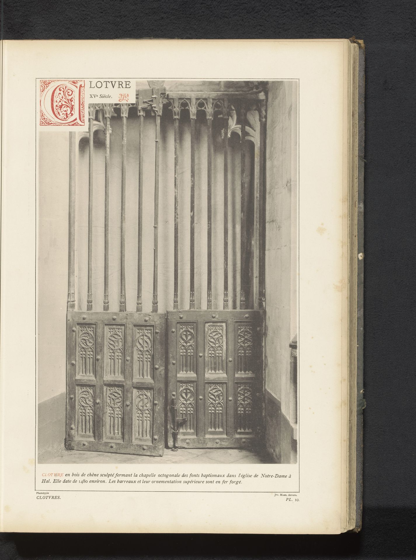 Koorhek in de Sint-Martinusbasiliek in Halle, België by Anonymous