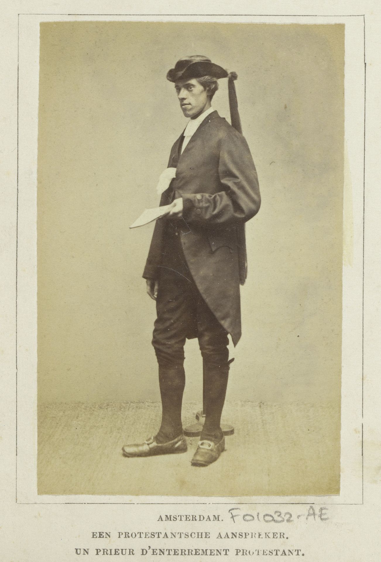 Portret van een onbekende protestantse aanspreker uit Amsterdam, Noord-Holland by Andries Jager