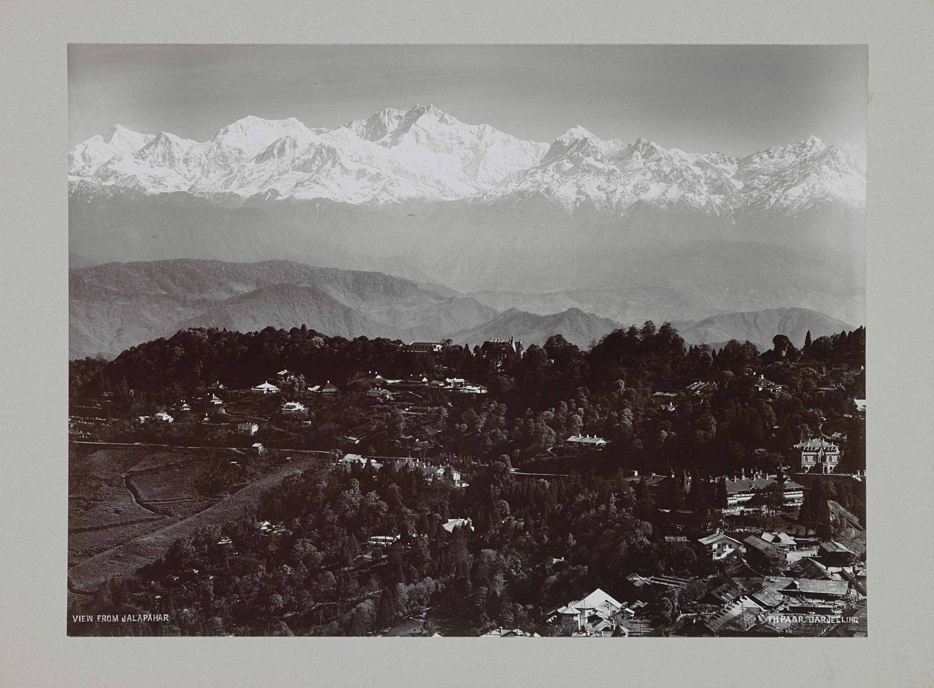 Uitzicht vanaf Jalapahar over stad by Theodor Paar