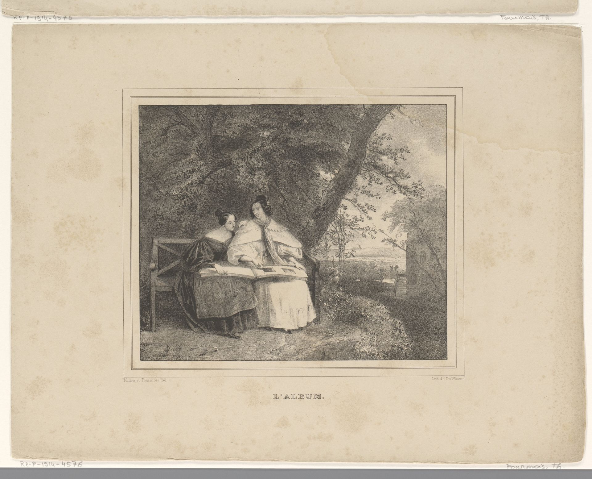 Landschap met twee vrouwen op een bank die een album bekijken by Théodore Fourmois