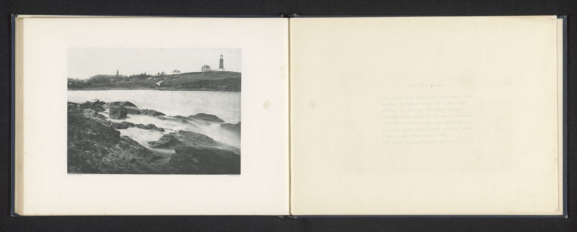 Gezicht op Cape Elizabeth met twee vuurtorens by Anonymous