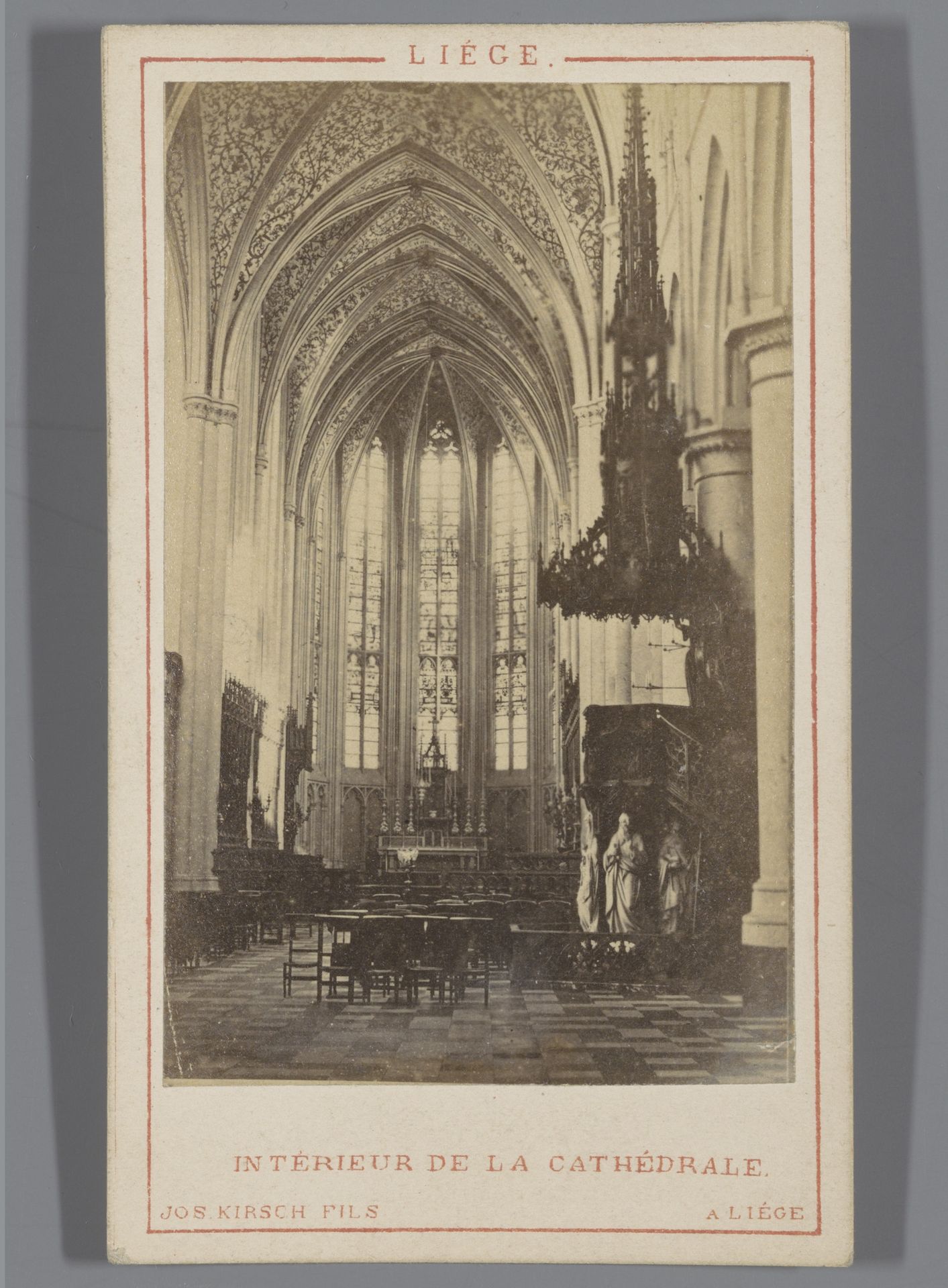 Interieur van de Sint-Pauluskathedraal in Luik by Joseph Kirsch Fils