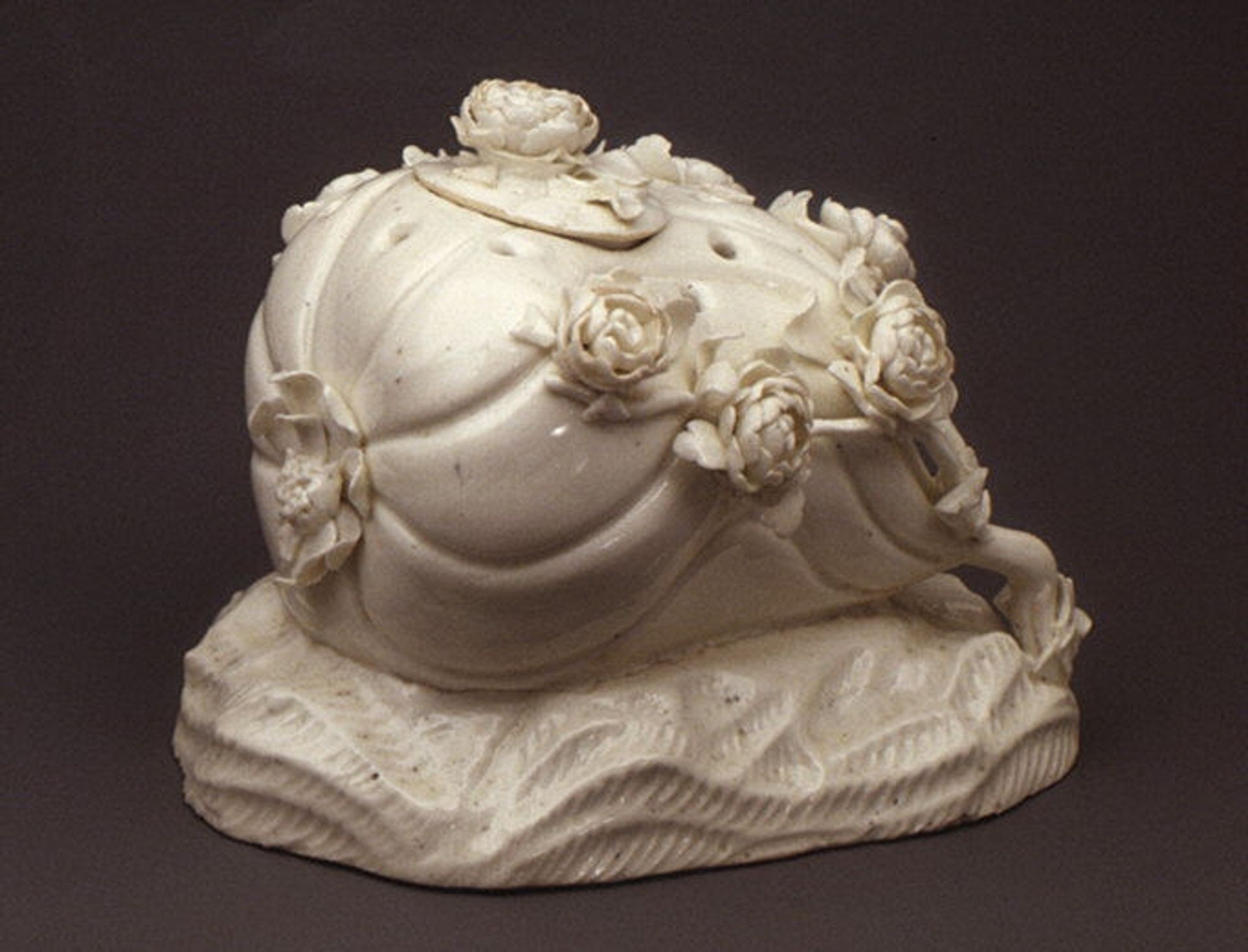 Potpourri (one of a pair) by Saint-Cloud factory