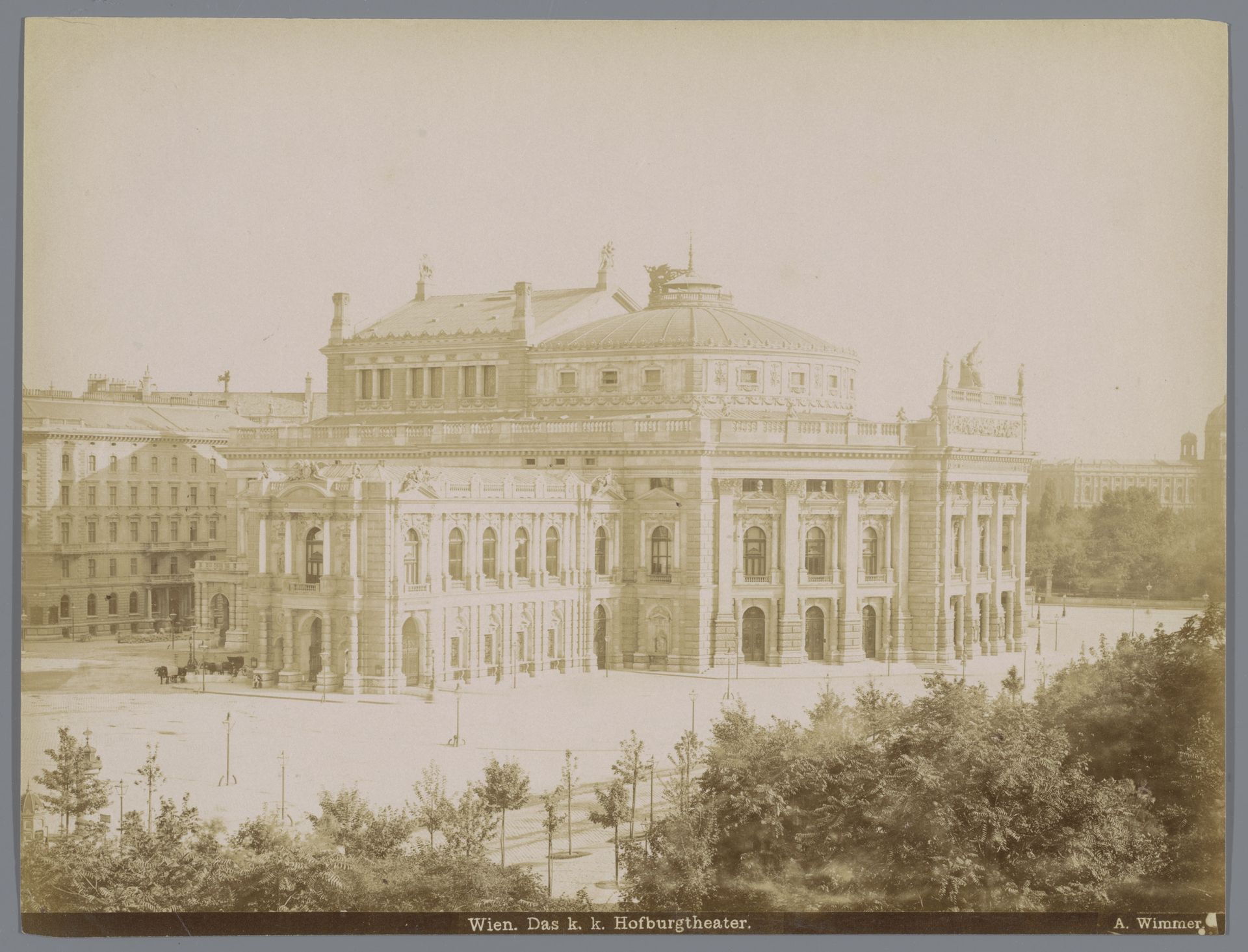 Gezicht op het Burgtheater in Wenen, Oostenrijk by A. Wimmer