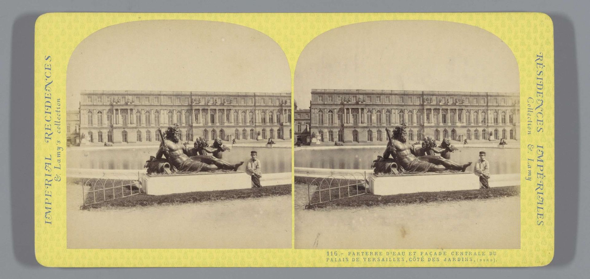 Gezicht op de gevel van het paleis van Versailles by Ernest Eléonor Pierre Lamy
