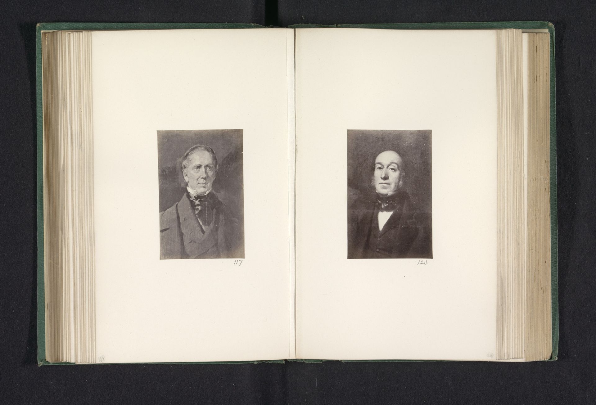 Fotoreproductie van een schilderij, voorstellende een portret van William Clark by Thomas Annan