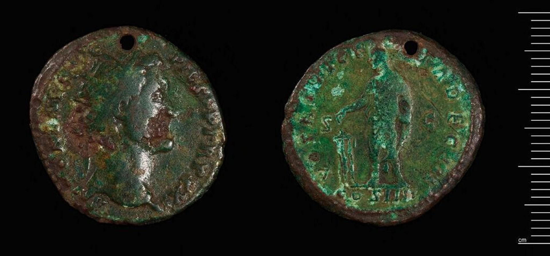 Dupondius of Antoninus Pius by Antoninus Pius