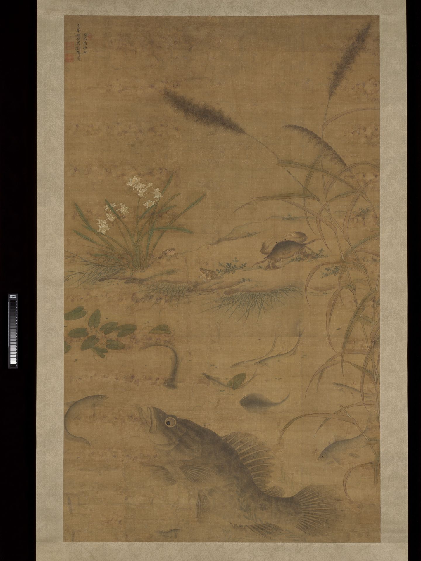Flowers, fish, and crabs by Liu Jie