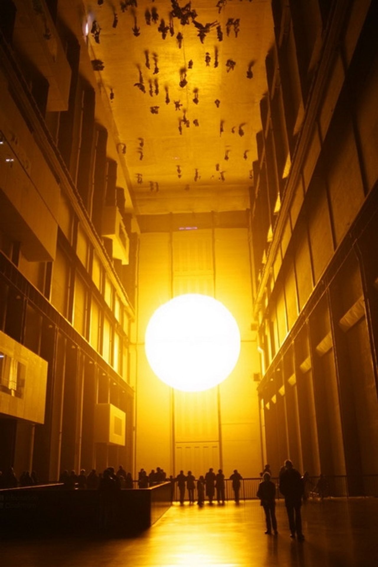 The weather project - Olafur Eliasson | Artera | AskArtera