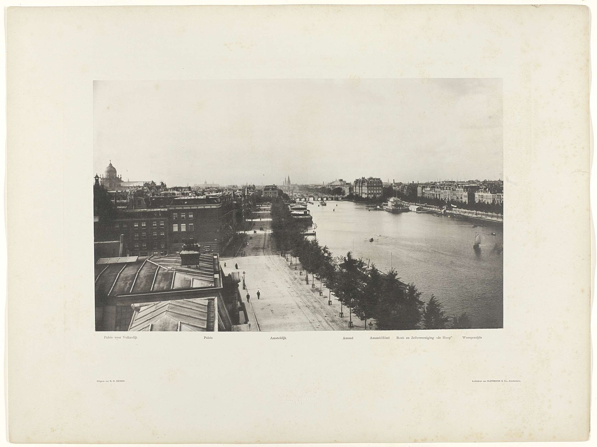Amsteldijk bij de Ceintuurbaan, gezien naar het noorden vanaf het dak van een woonhuis aan Amsteldijk 42, Amsterdam by Gerrit Hendricus Heinen