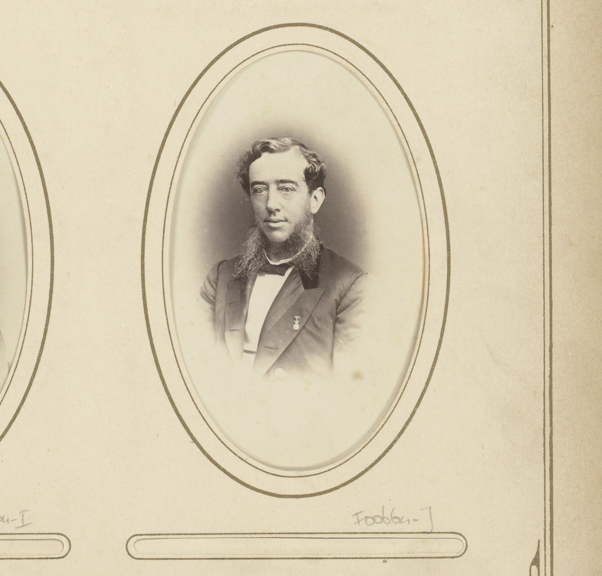Portret van een man, mogelijk J.W. Ploos van Amstel by Woodbury & Page